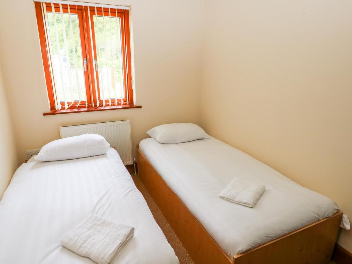 15 Sovereign House Apartman Milford Haven Kültér fotó
